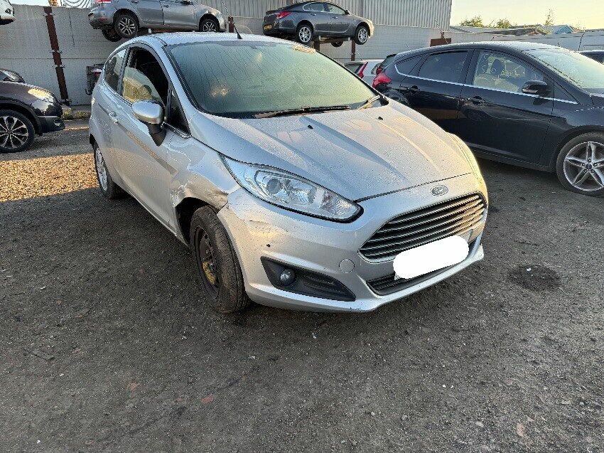 2015 FORD FIESTA