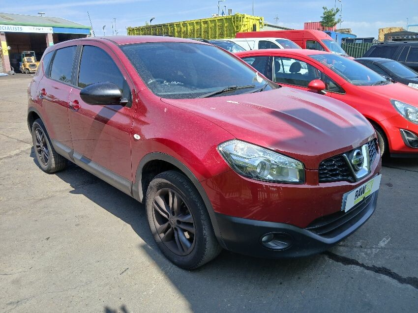 2013 NISSAN QASHQAI