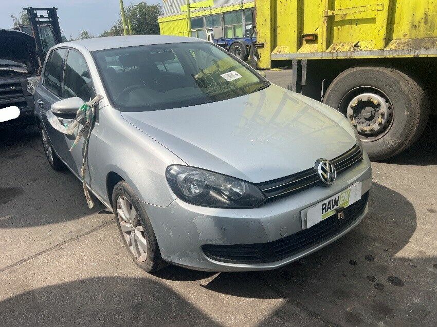 2012 VOLKSWAGEN GOLF