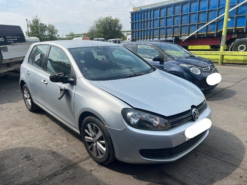 2012 VOLKSWAGEN GOLF