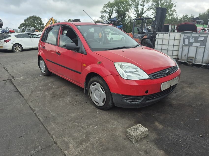 2004 FORD FIESTA