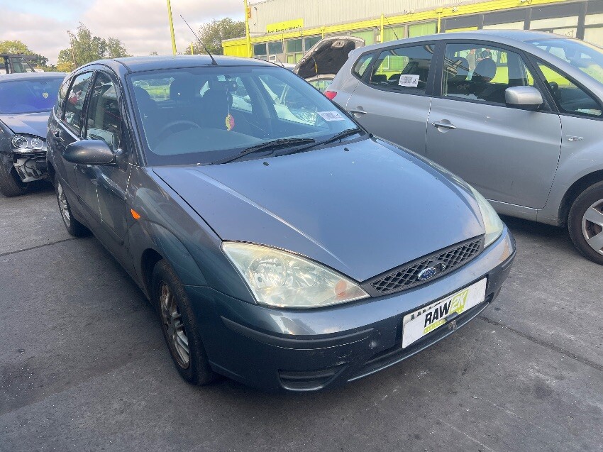 2004 FORD FOCUS