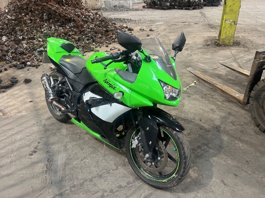 2009 KAWASAKI NINJA