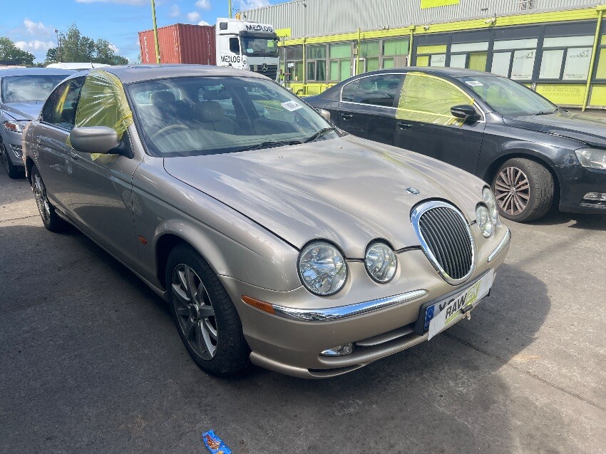 2002 JAGUAR S-TYPE