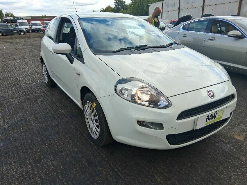 2013 FIAT PUNTO