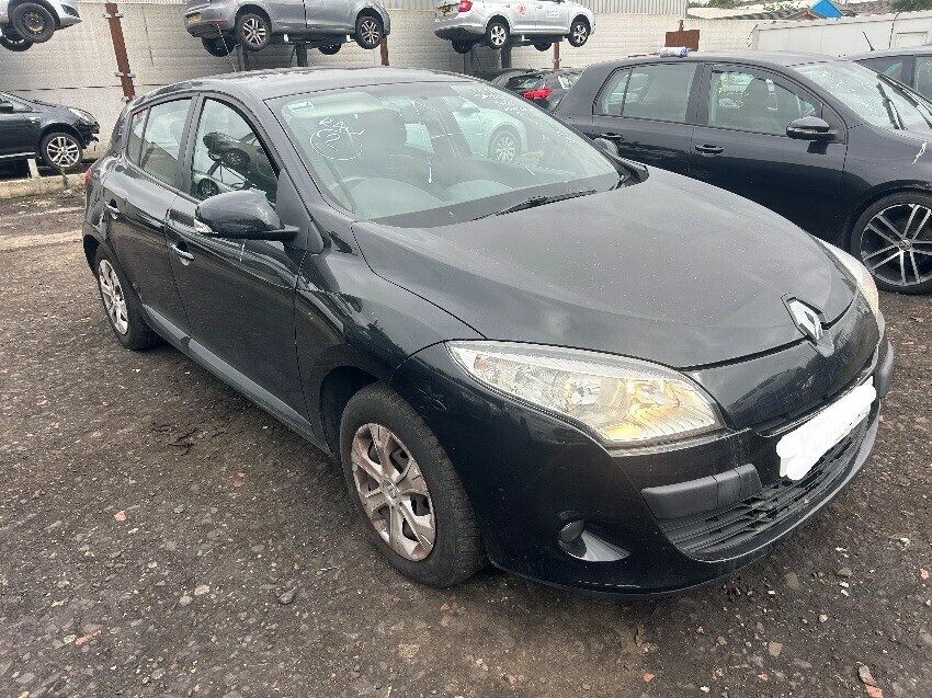 2011 RENAULT MEGANE