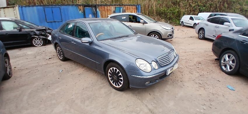 2005 MERCEDES E-CLASS