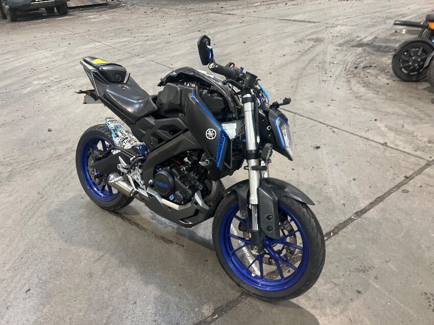 2015 YAMAHA MT
