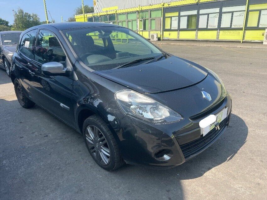2012 RENAULT CLIO