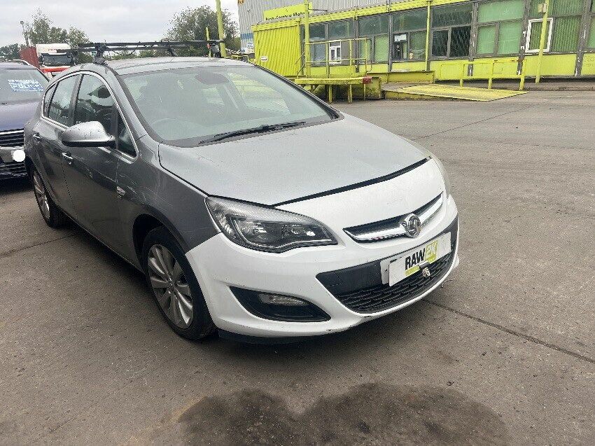 2013 VAUXHALL ASTRA