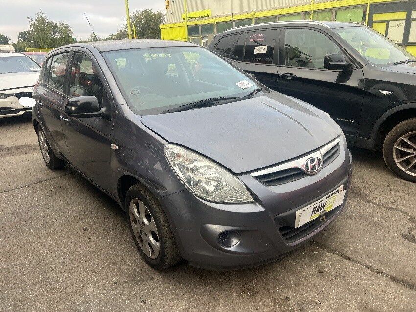 2012 HYUNDAI I20