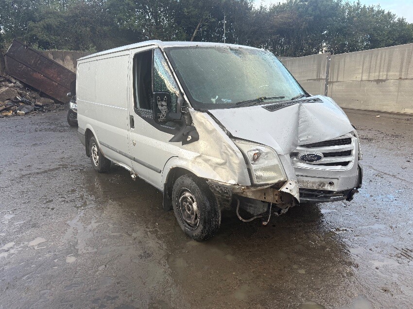 2011 FORD TRANSIT