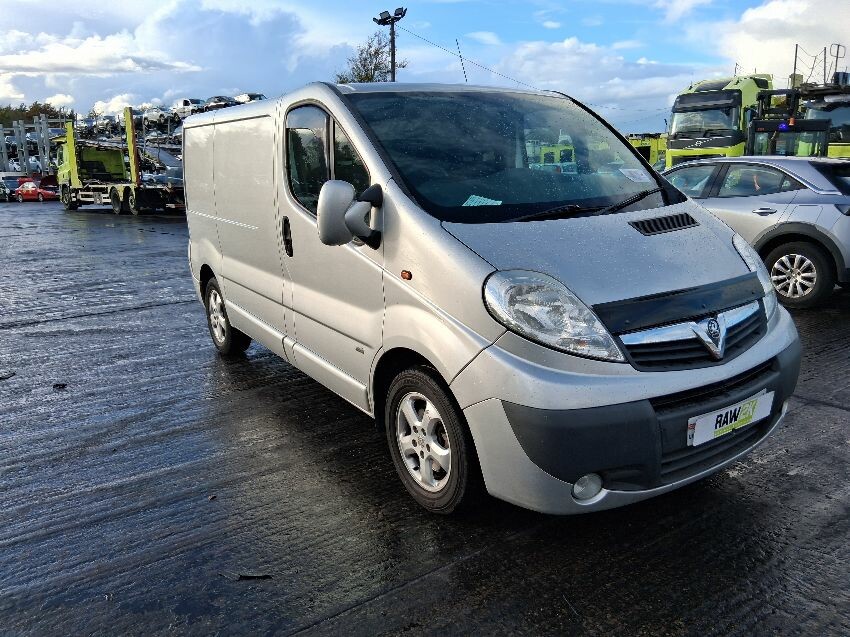 2013 VAUXHALL VIVARO