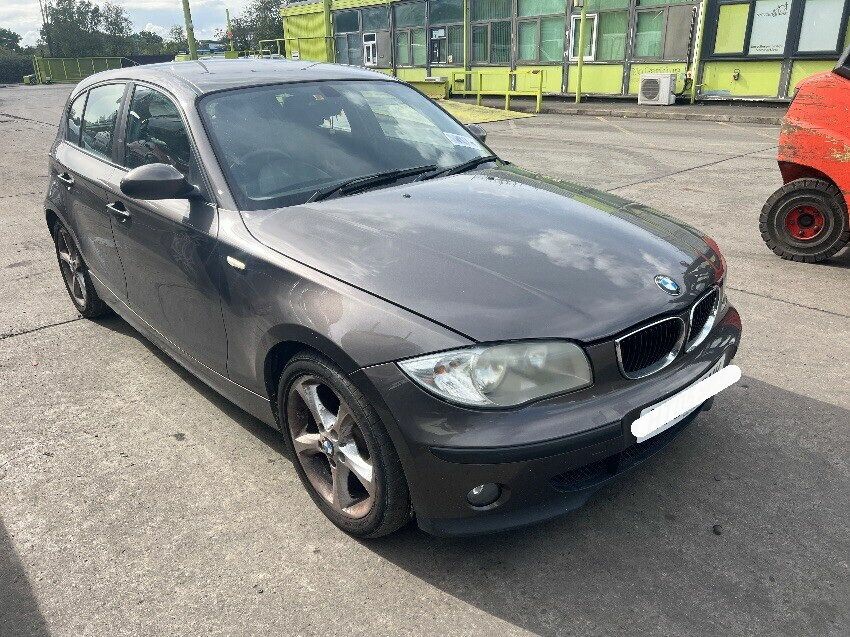 2005 BMW 1 SERIES