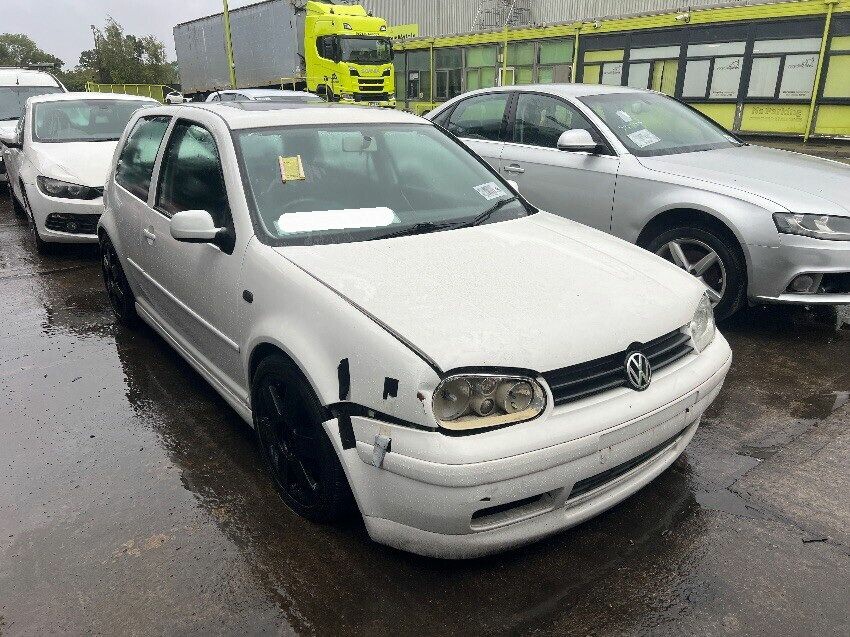 2000 VOLKSWAGEN GOLF