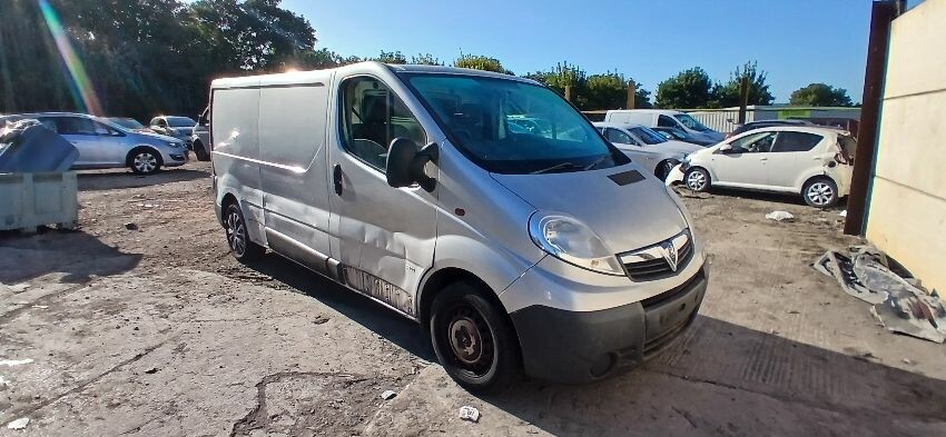 2013 VAUXHALL VIVARO