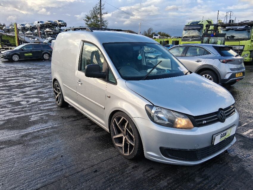 2012 VOLKSWAGEN CADDY