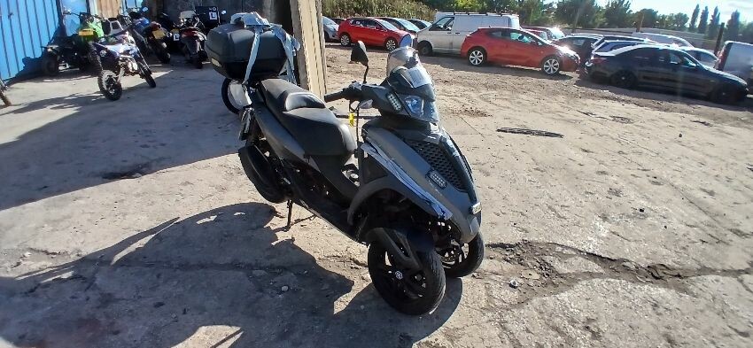 2013 PIAGGIO MP3