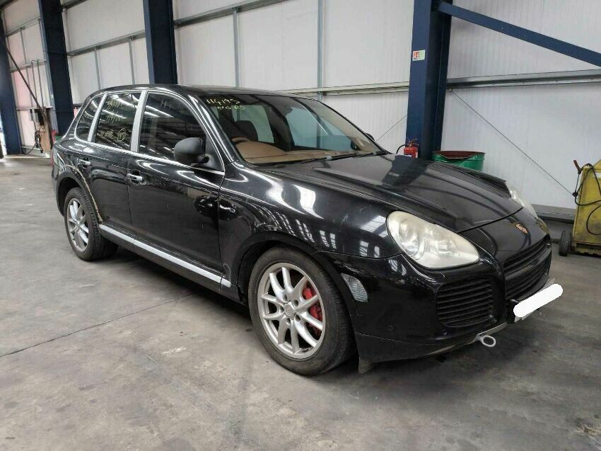 2003 PORSCHE CAYENNE