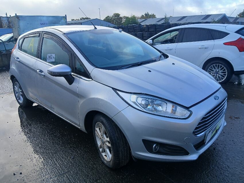 2015 FORD FIESTA