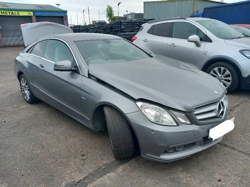 2010 MERCEDES E-CLASS