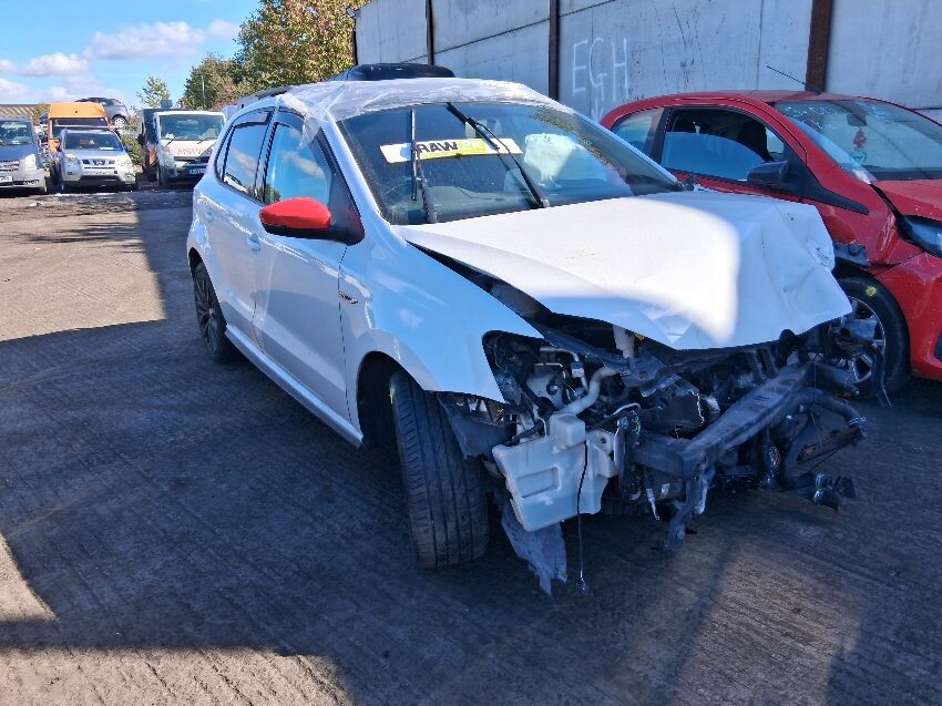 2017 VOLKSWAGEN POLO
