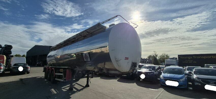  TANK TRAILER