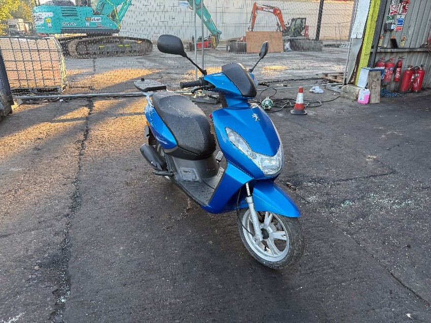 2010 PEUGEOT KISBEE