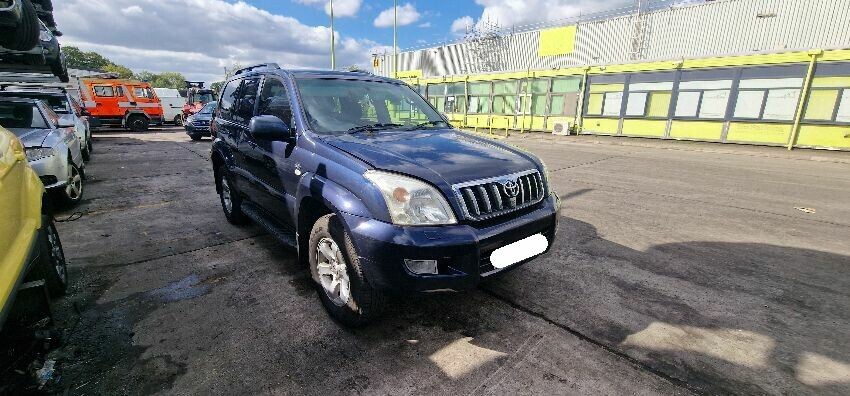 2003 TOYOTA LAND CRUISER