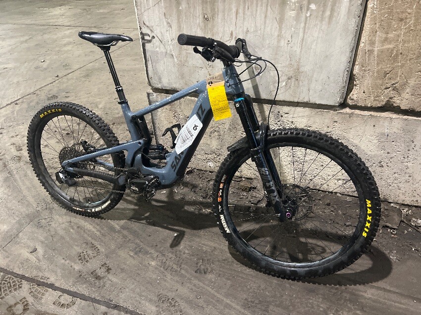  SANTA CRUZ ELECTRIC BIKE