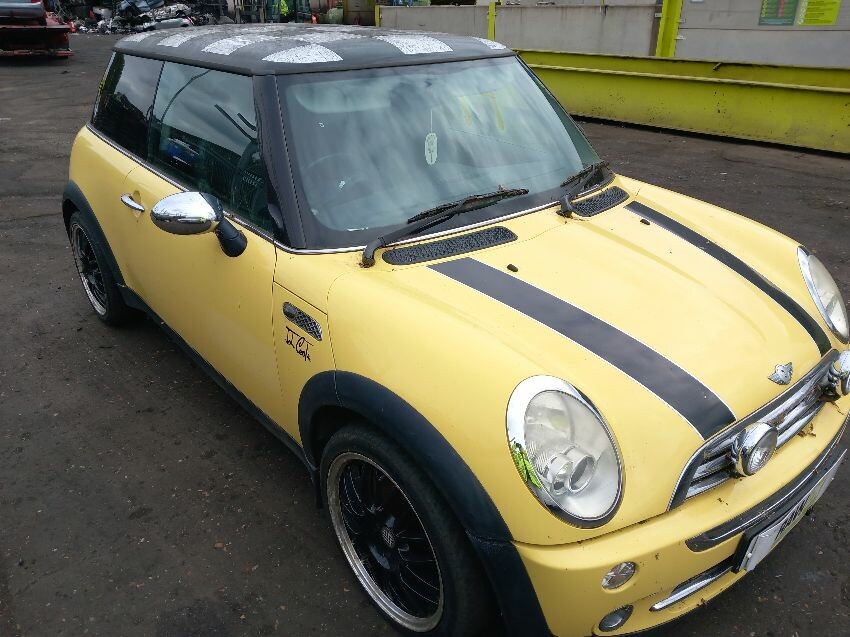 2005 MINI HATCH