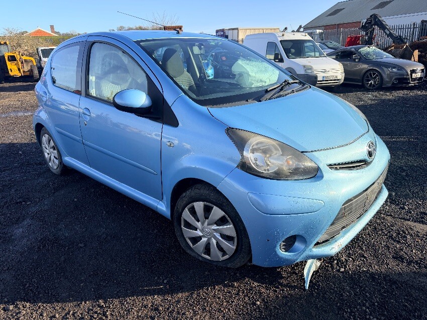 2013 TOYOTA AYGO