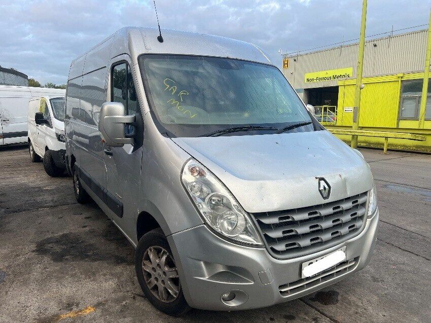 2011 RENAULT MASTER