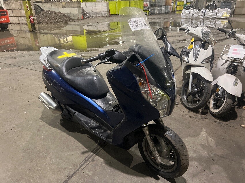 2009 HONDA FES 125