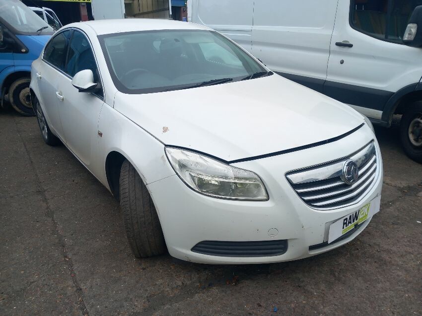 2013 VAUXHALL INSIGNIA