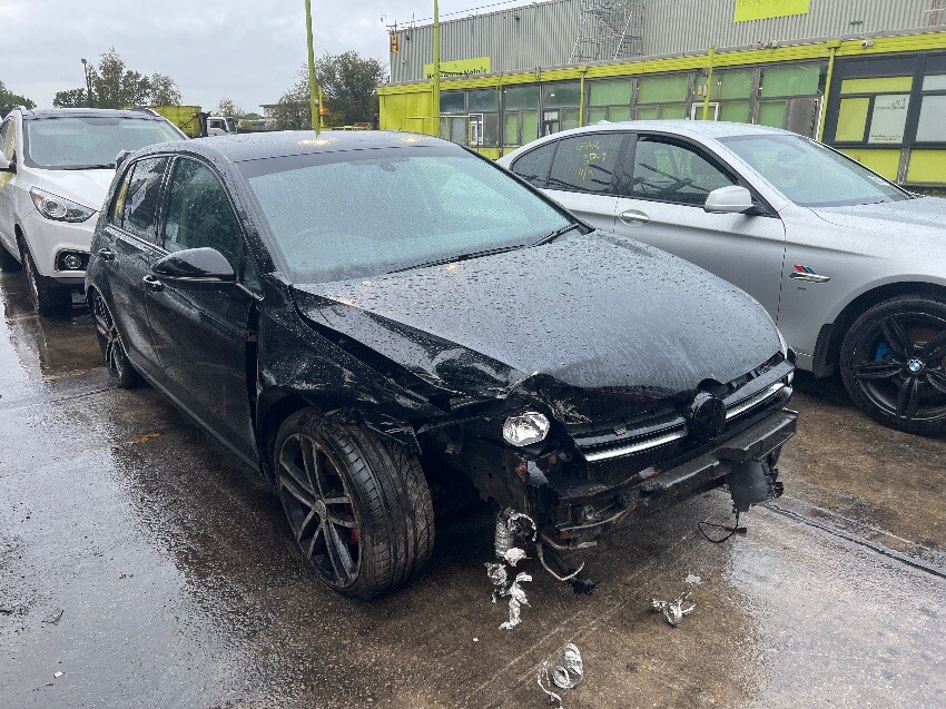 2013 VOLKSWAGEN GOLF