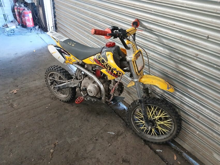  STOMP 107CC PIT BIKE