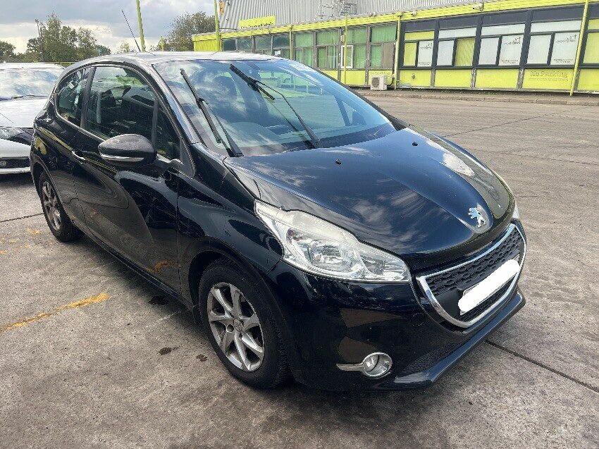 2012 PEUGEOT 208