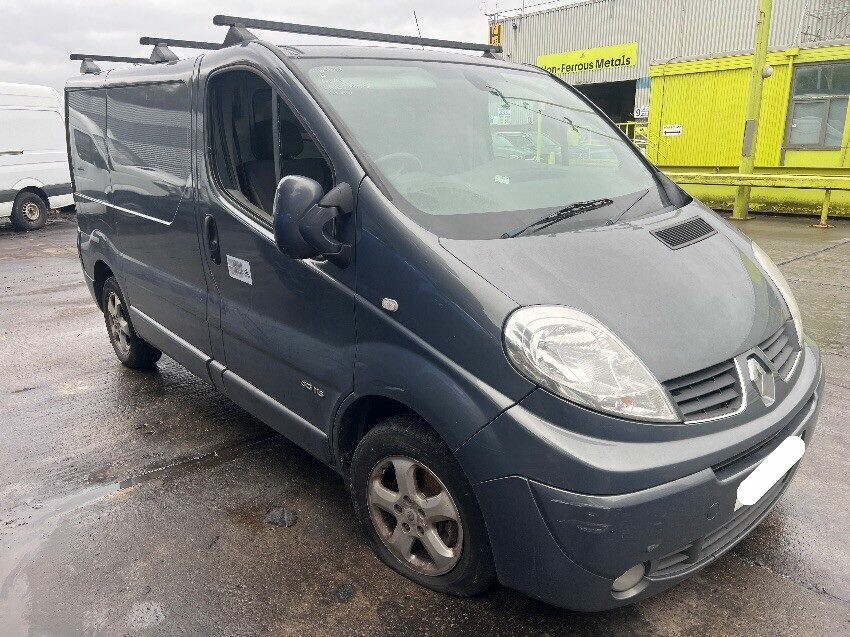 2014 RENAULT TRAFIC