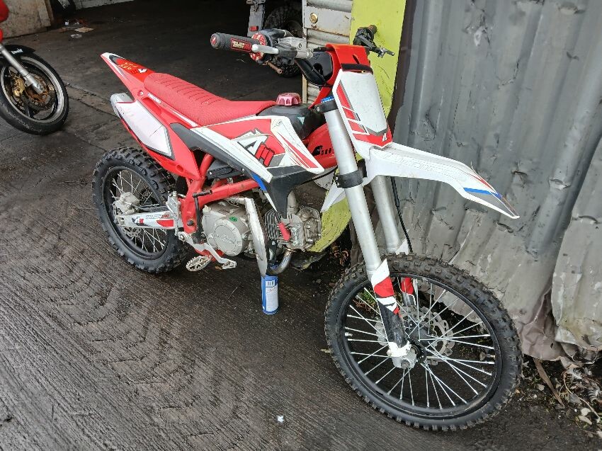  MOTORCYCLE OFF ROAD MOTORCYCLE