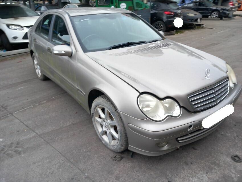 2005 MERCEDES C-CLASS