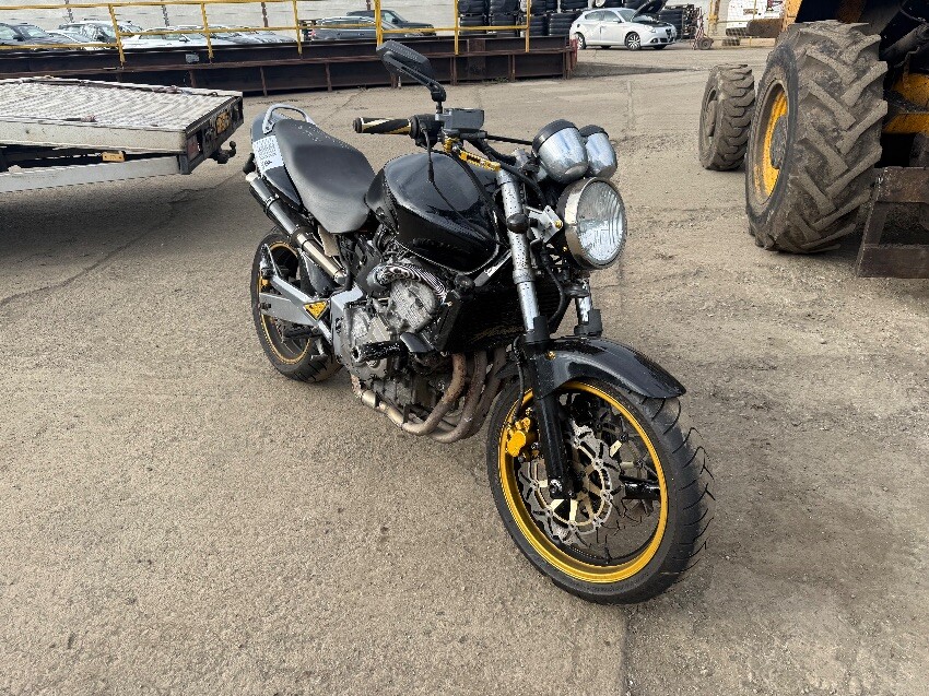 2003 HONDA CB