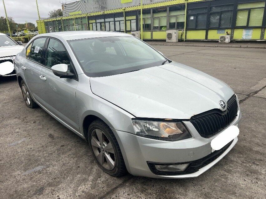 2015 SKODA OCTAVIA