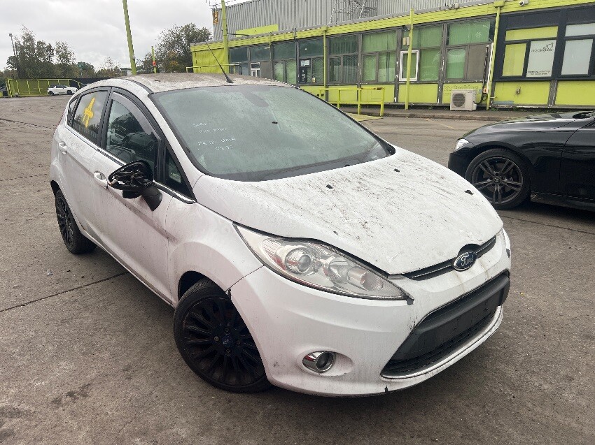 2012 FORD FIESTA