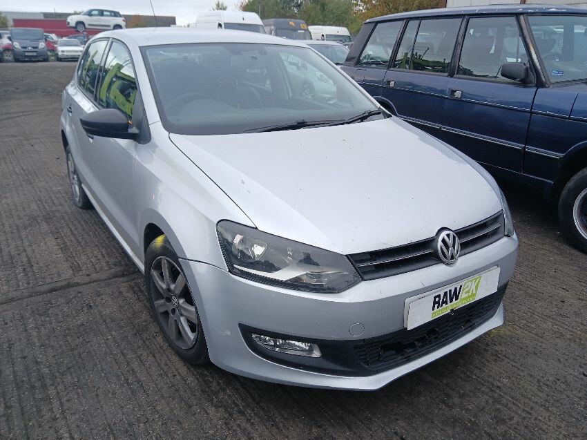 2012 VOLKSWAGEN POLO