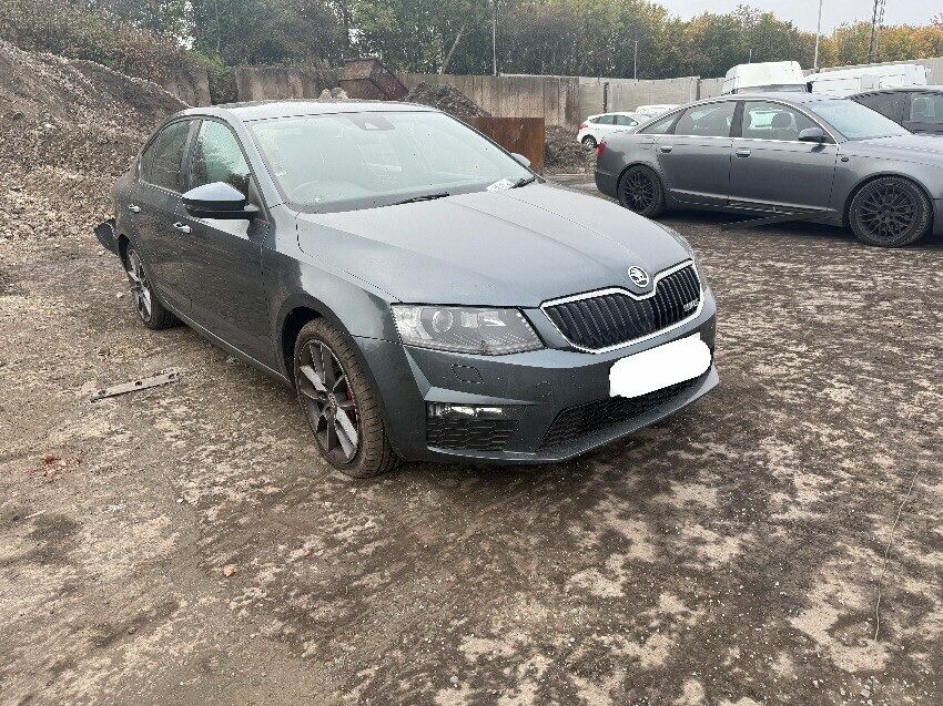 2015 SKODA OCTAVIA