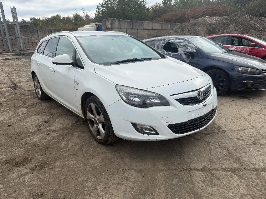 2012 VAUXHALL ASTRA