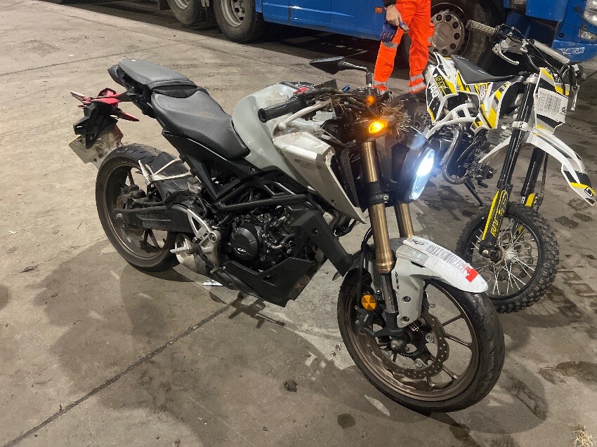 2022 HONDA CB