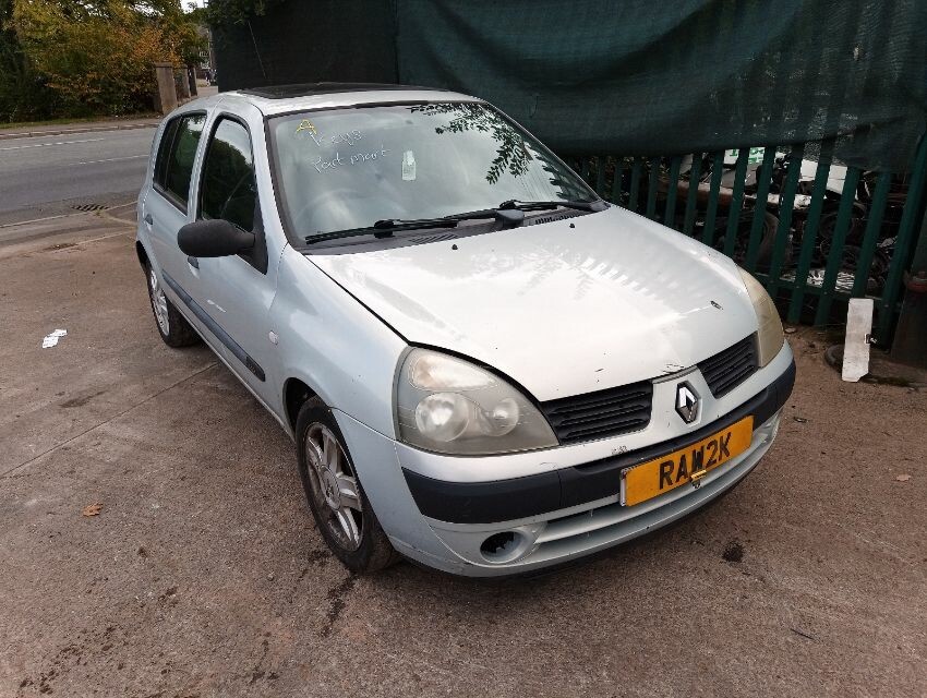 2004 RENAULT CLIO