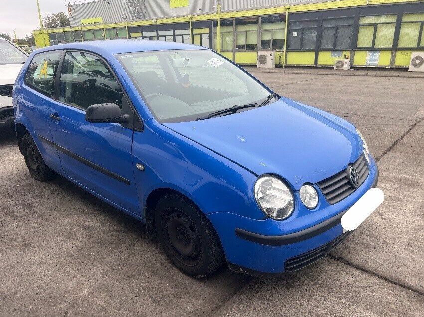 2002 VOLKSWAGEN POLO